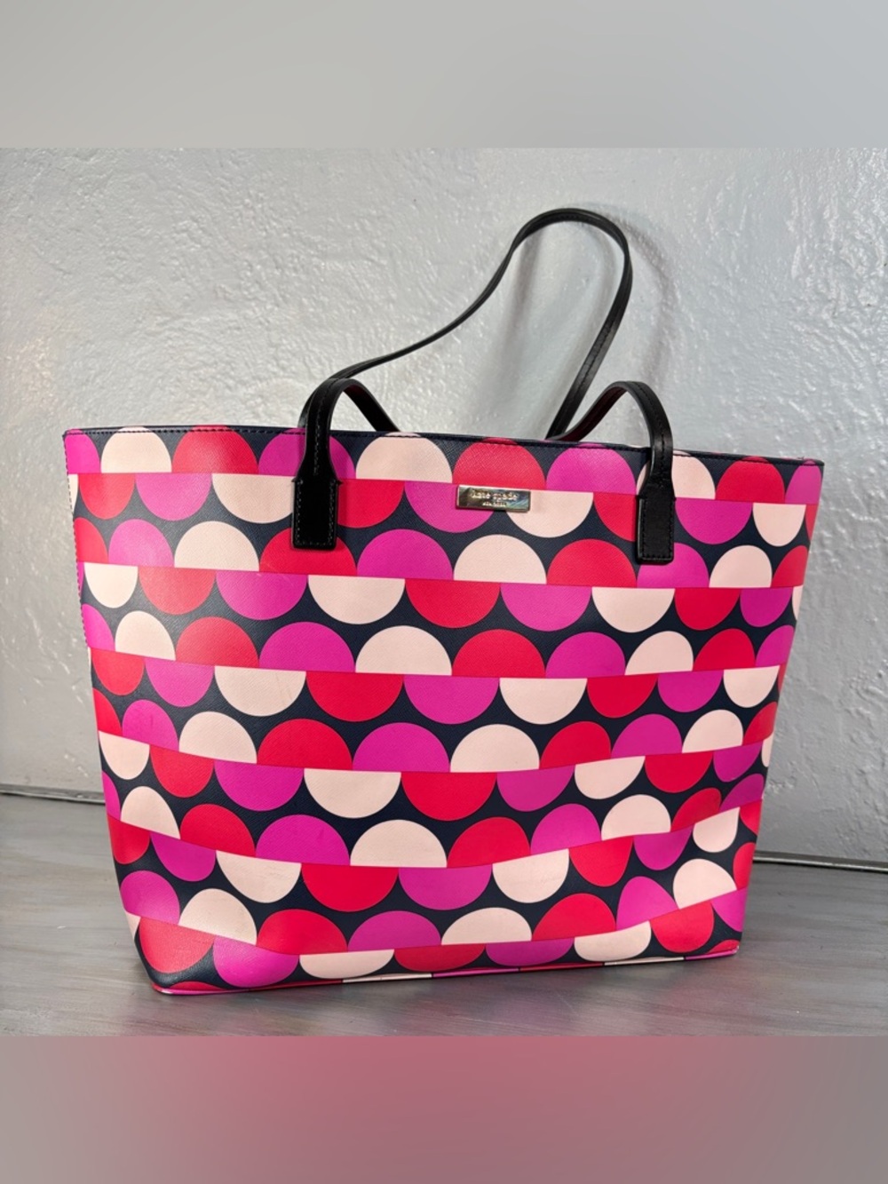 KATE SPADE Shore Street Margareta Tote in the Pink and Red Scallop Pattern